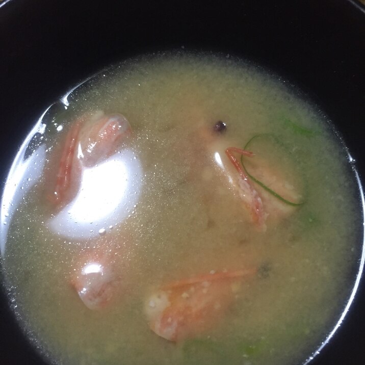 すてないで! 海老の頭でお味噌汁